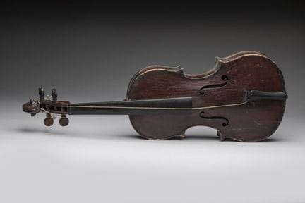 Petit VIOLON portant une étiquette Michel-Ange Gar