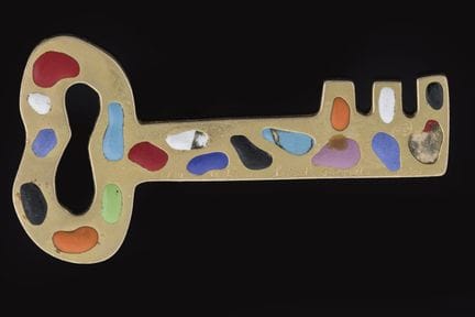 Niki DE SAINT PHALLE (1930–2002). „The Key“. Anhän