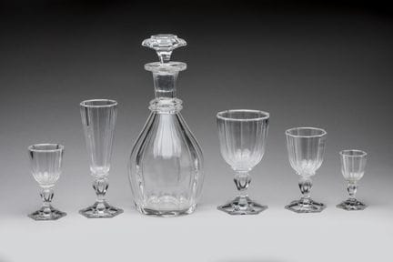 Partie de SERVICE de verre en cristal à fut balust