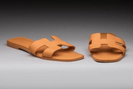 HERMÈS Paris, hergestellt in Italien – Ein Paar „O