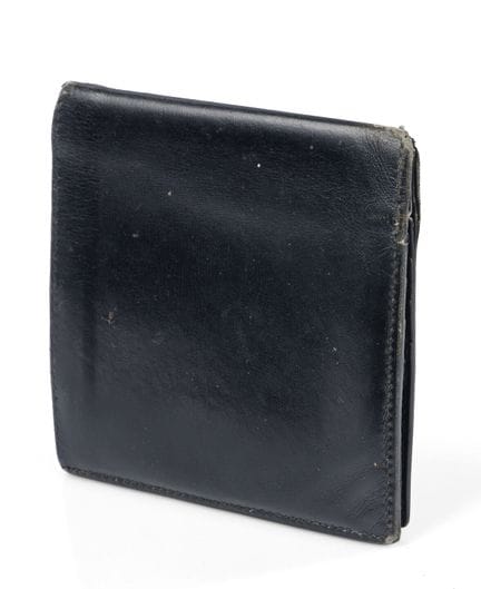 HERMÈS - PORTEFEUILLE en cuir noir box à huit empl