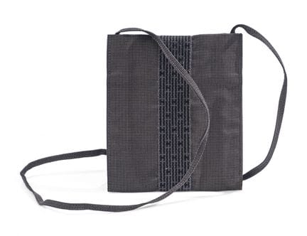 HERMÈS - POCHETTE modèle "Onimaitou" en tissus sig