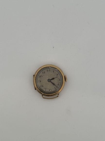 Boitier de MONTRE en or jaune 750 °/°°, cadran à c