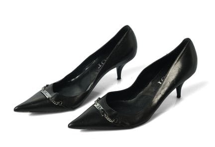 DIOR – Ein Paar Pumps aus schwarzem Leder aus der 