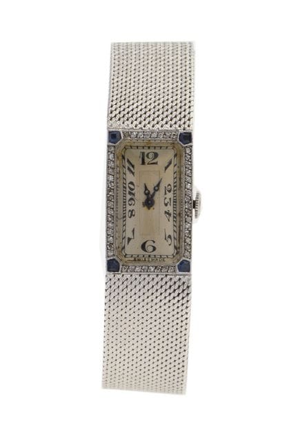 n
MONTRE bracelet de dame, boitier en platine 950°
