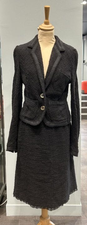 PAUL SMITH WOMEN Kostüm und Rock aus schwarzer Bau
