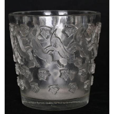 LALIQUE René. (1860-1945). «Lave-raisins Jurançon»