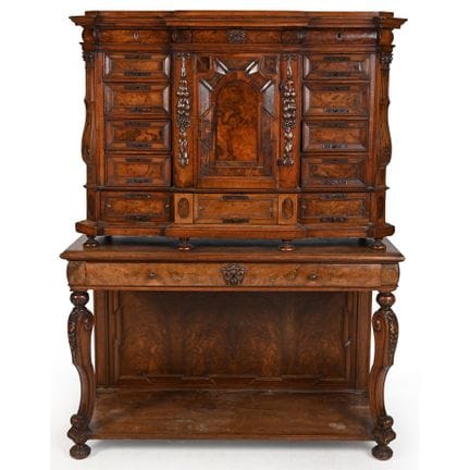 DEUTSCHER SCHRANK aus Walnusswurzelholzfurnier und