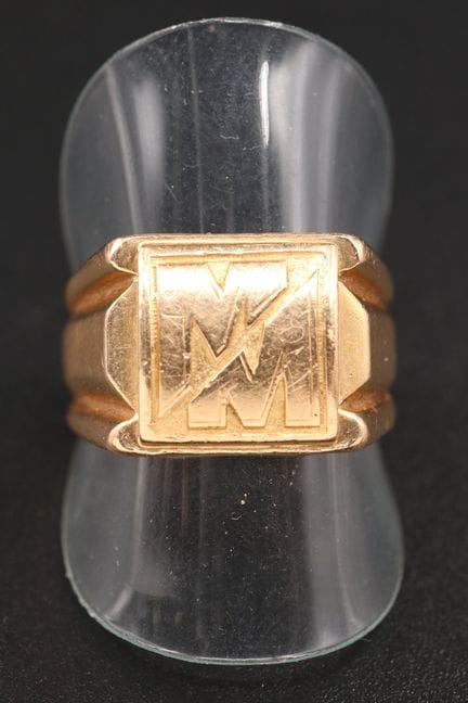 Siegelring aus 18 Karat Gelbgold (750°/00) mit der