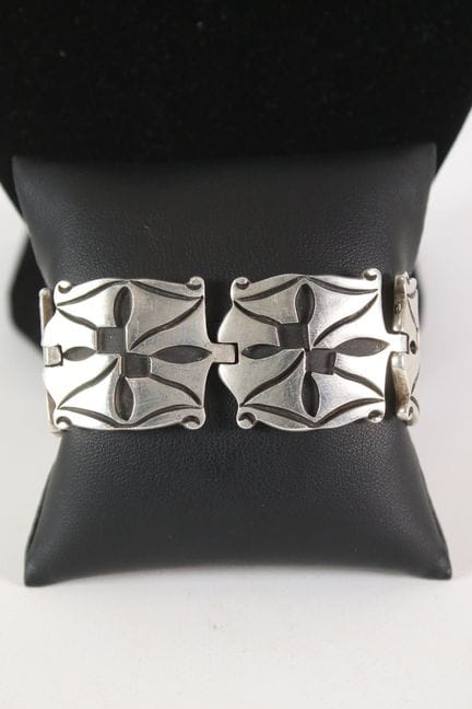 Bracelet articulé en argent (925°/00) composé de m