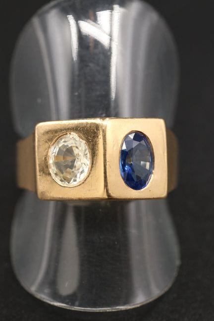 Modernistischer Damen-Siegelring aus 18 Karat Gelb