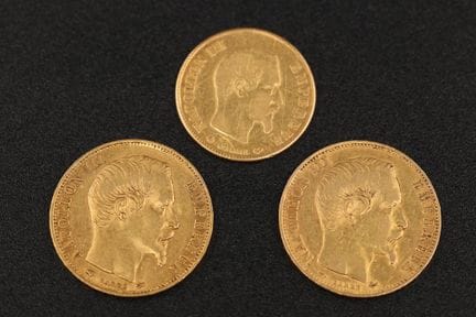 Zwei 20-Franc-Goldmünzen von 1857 A und 1858 A mit