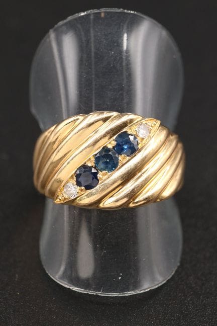 Bandring aus 18 Karat Gelbgold (750°/00) mit Godro