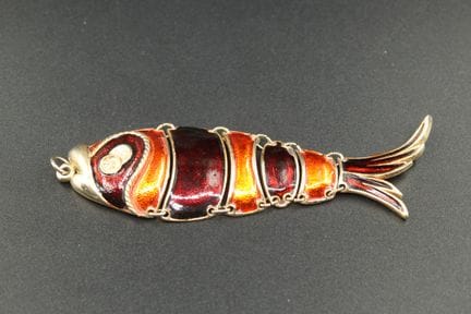 D'ORLAN (Attribué à) - Pendentif poisson articulé 
