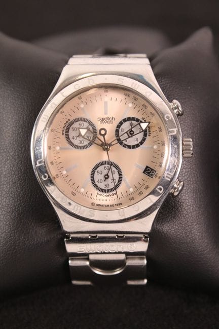 SWATCH – Armbanduhr aus Edelstahl, rundes Gehäuse,