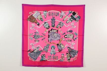 HERMES - Carré en twill de soie imprimé et titré "