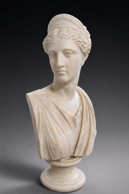 Based on the ANTIQUE
“Diana the Huntress” or “Dian