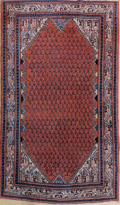 ORIENTALISCHER TEPPICH MIT GEOMETRISCHEM MUSTER

H