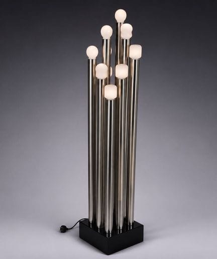ITALIENISCHES DESIGN, um 1970 
Stehlampe, sogenann