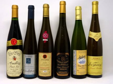 6 bouteilles :
- 1 bouteille Yves Amberg, Pinot No