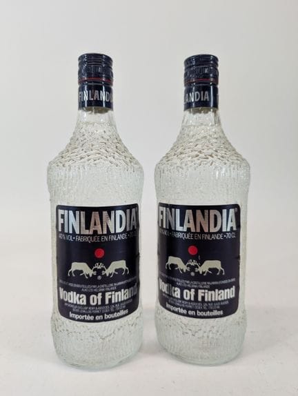 2 bouteilles Finlandia, Vodka of Finland