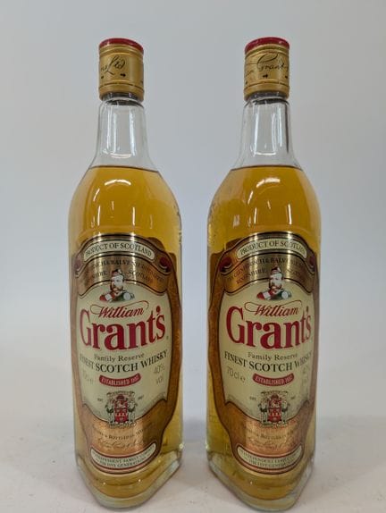 2 bouteilles William Grant's, Finest Scotch Whisky