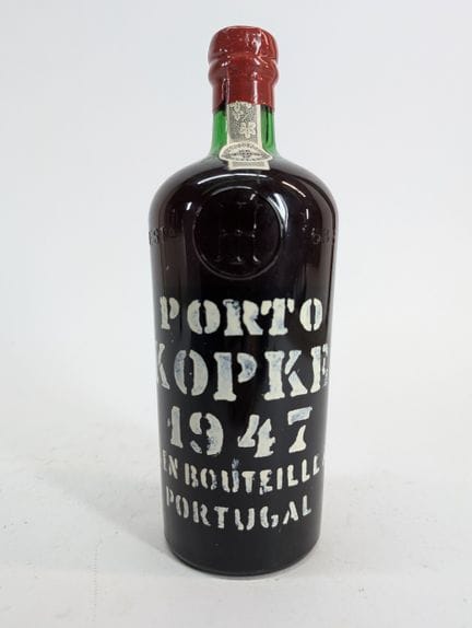 1 bouteille Kopke, Porto, 1947, niveau légèrement 