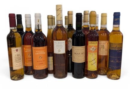 LOT surprise de 17 bouteilles de diverses contenan