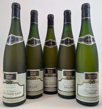 5 bouteilles :
- 2 bouteilles Les Vignerons de Pfa