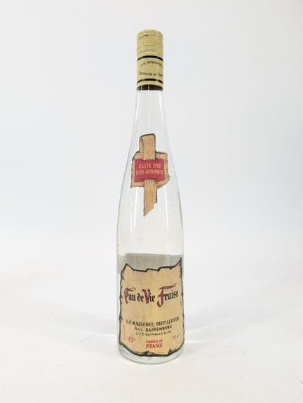 1 bouteille Massenez, eau de vie de fraise