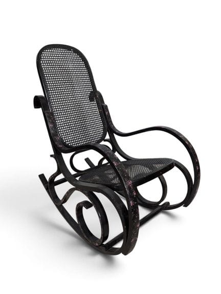 Im Stil von FISCHEL oder THONET
Schaukelstuhl aus 
