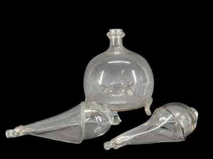 VOLKSKUNST des 19. Jahrhunderts
Zwei Vogelfutterhä