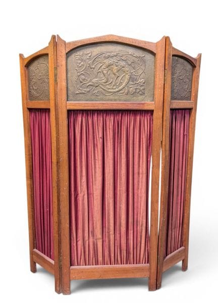 Art-Nouveau-Paravent 
Dreiteilig, Holzrahmen, ob