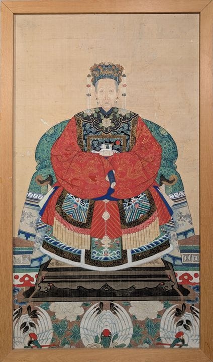 CHINA, 19. Jahrhundert
Porträt einer Ahnin, Ehefra