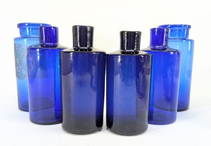 Sechs APOTHEKER- oder Apothekergläser
Zylindrische