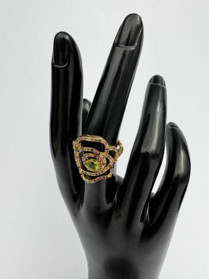 Anillo de plata 925 chapada en oro, adornado con u