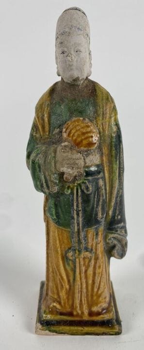 CHINA - Siglo XX, ESTILO MING
Mingqi (estatuilla f
