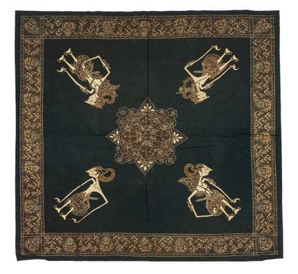 爪哇，20世纪上半叶，三幅蜡染画和两幅皮影戏（Wayang Kulit）绘画面板。约1940年。棉布