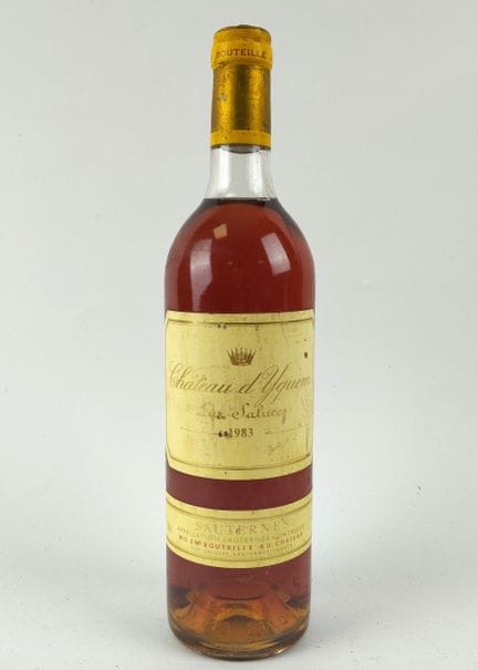 波尔多白葡萄酒，苏玳，伊甘酒庄，卢尔-萨吕克，1983年，1瓶（高肩酒）
