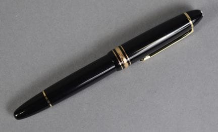 MONT-BLANC
Füllfederhalter MEISTERSTUK Nr. 146 mit