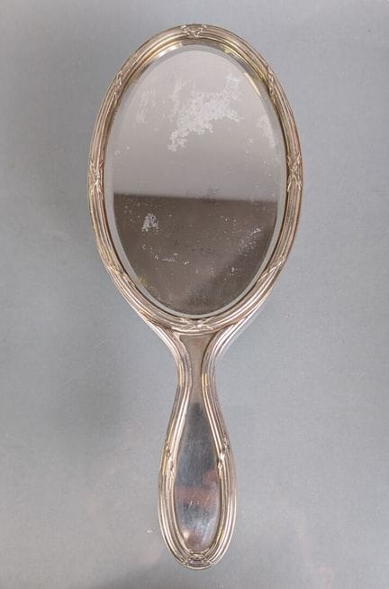 Gustave KELLER (1857-1947)
Face-à-main en argent à