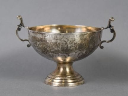 Silver BOURGUIGONNE BOWL on a pedestal, with curve
