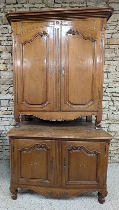 APARADOR de dos cuerpos de madera de cerezo moldea