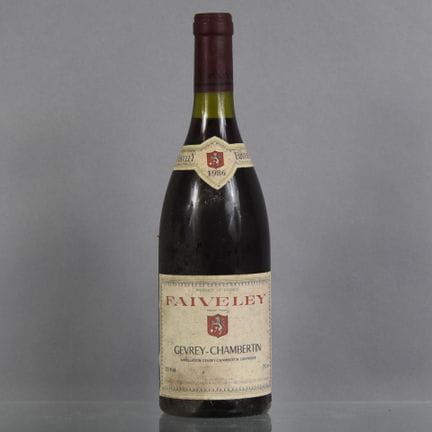 1 Flasche GEVREY-CHAMBERTIN 1986 Faiveley.
(2 cm, 