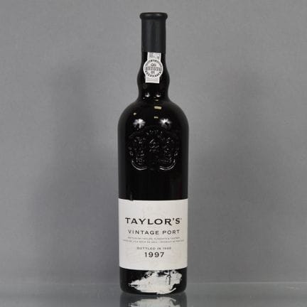 1 botella de PORTO TAYLOR'S 1997 (75 cl).
(Embotel