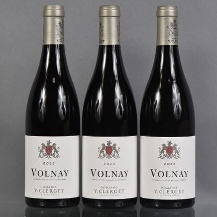 3 botellas de VOLNAY 2022, Domaine Yvon Clerget. 
