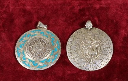 MEXICO2: colgantes circulares. Plata. Punzonados 8