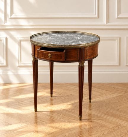 Table bouillotte en acajou et placage d'acajou, de