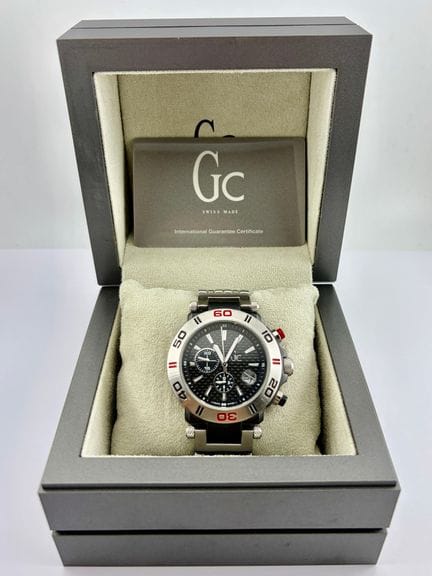 GUESS
Montre chronographe en acier et PVD noir, fo