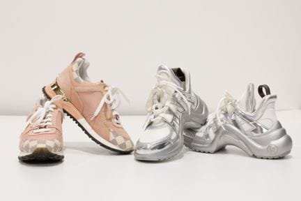 LOUIS VUITTON
1 paire de baskets en nylon rose et 